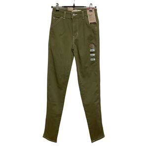 NWT Levi’s 721 High Rise Skinny Pants in Olive Green - Size 25x30